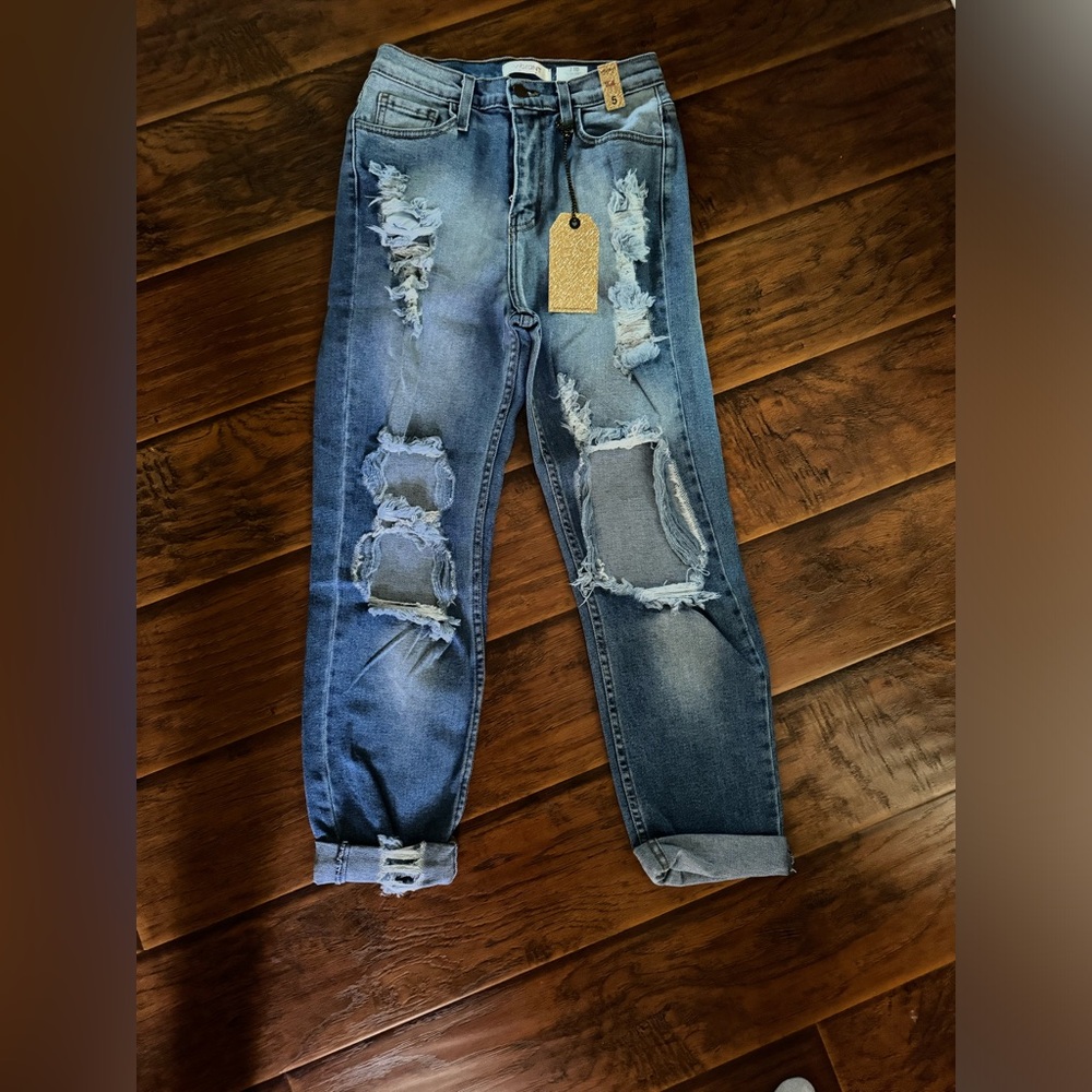 Rip jeans
